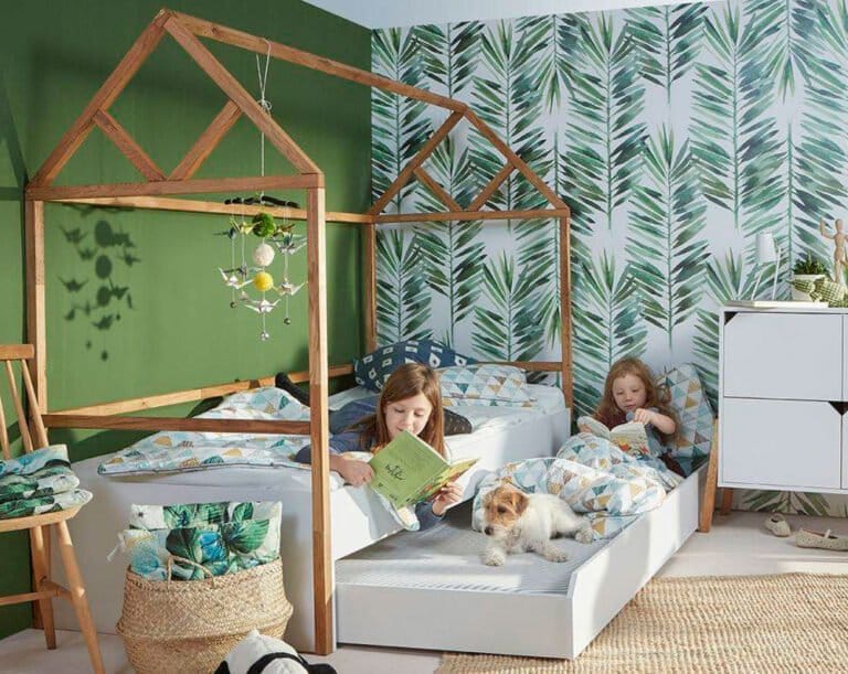 Kinderzimmer mit Hausbett Lotta in Weiss 90 x 200 cm bei Zimmeria.de